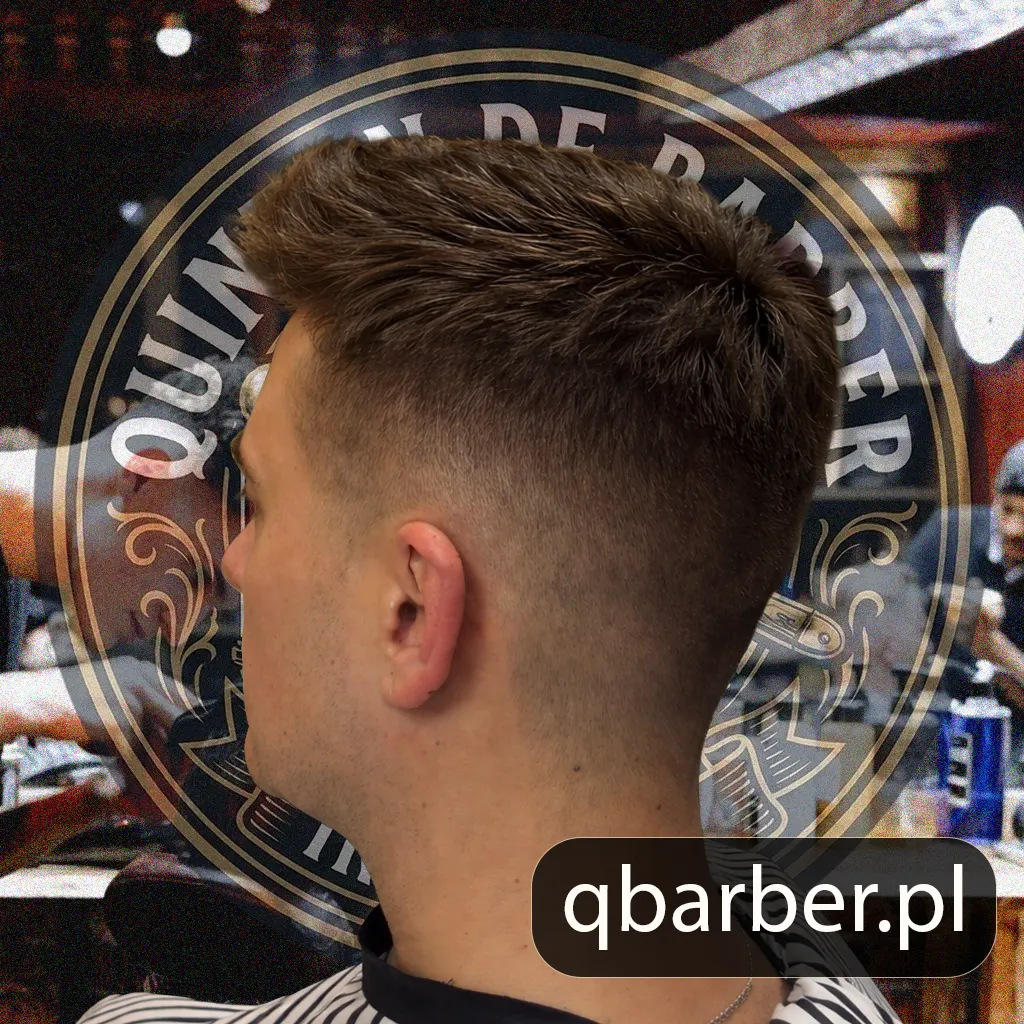 Krótki crop z low fade - widok z tyłu - Barber Quinten Gdańsk
